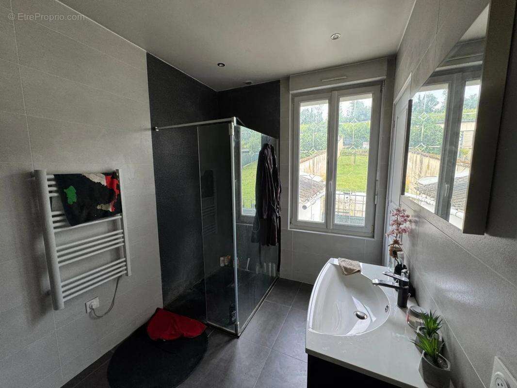 Maison à ROMENY-SUR-MARNE