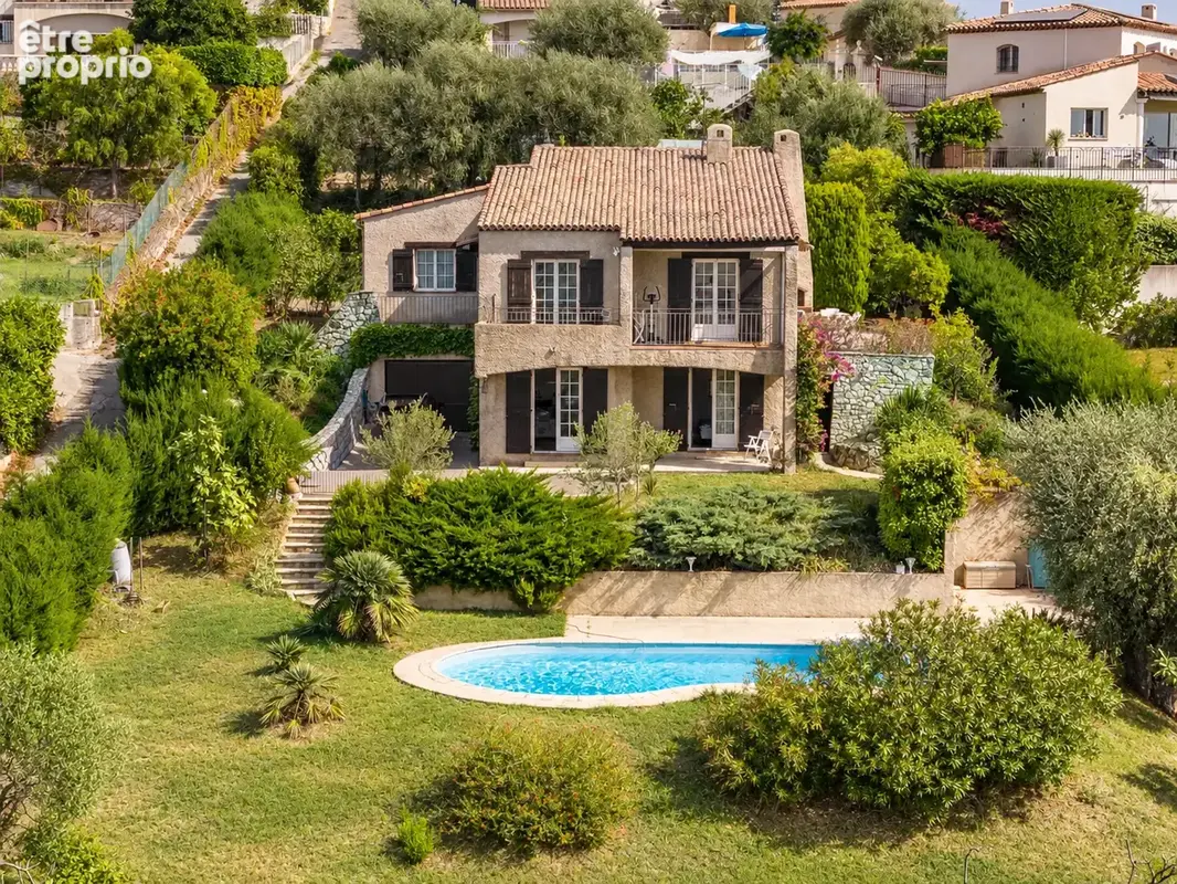 Photo Maison à Cagnes-Sur-Mer au prix de 899 000€