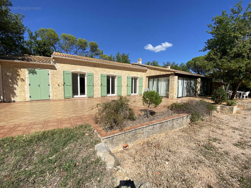 Maison à CAMPS-LA-SOURCE