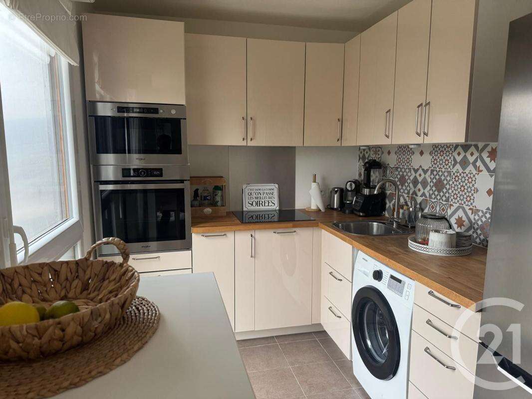 Appartement à FONTENAY-SOUS-BOIS