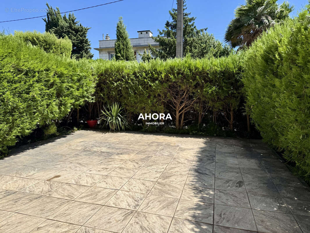 Appartement à MARSEILLE-9E