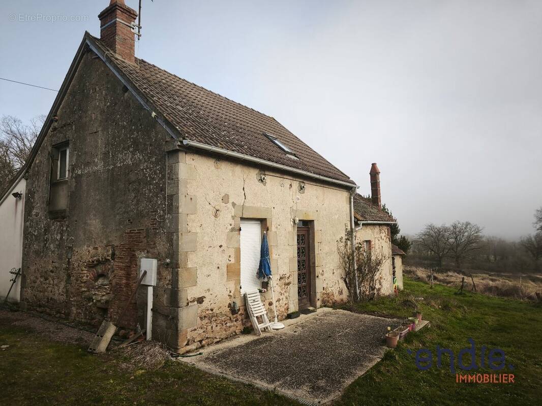Maison à THENEUILLE