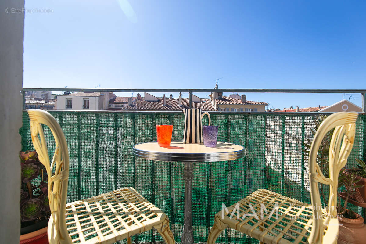 Appartement à MARSEILLE-1E