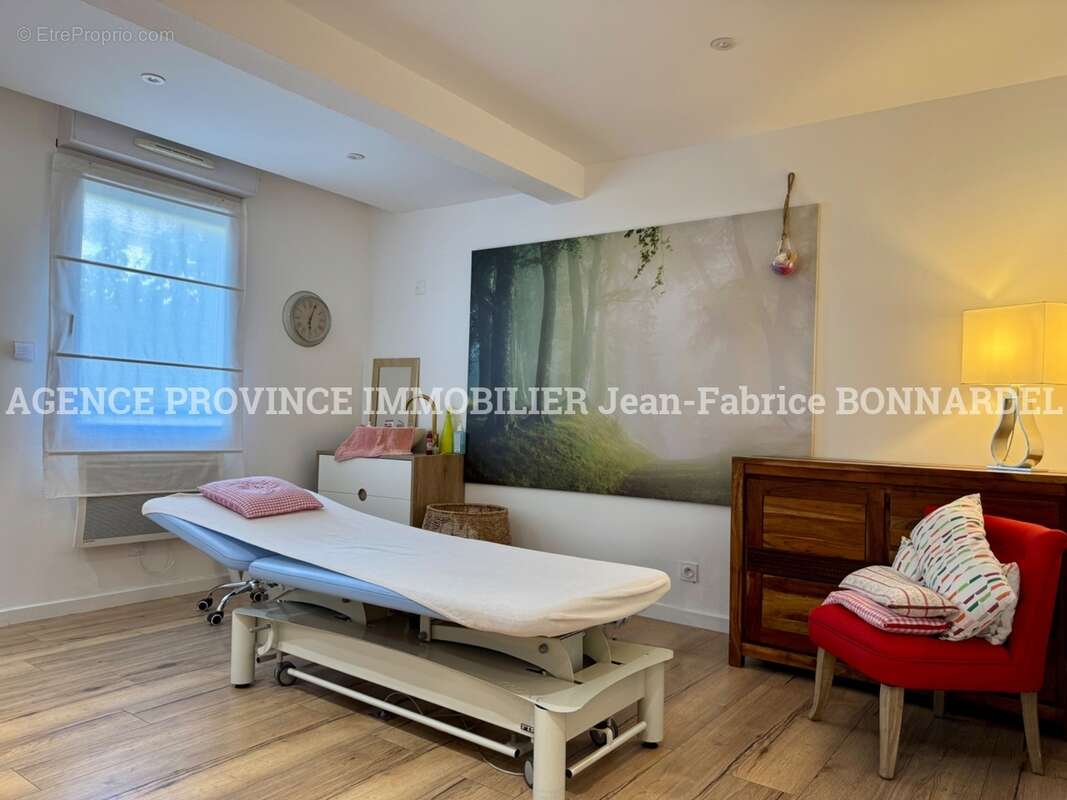 Appartement 67 m² à Nyons  - photo 5