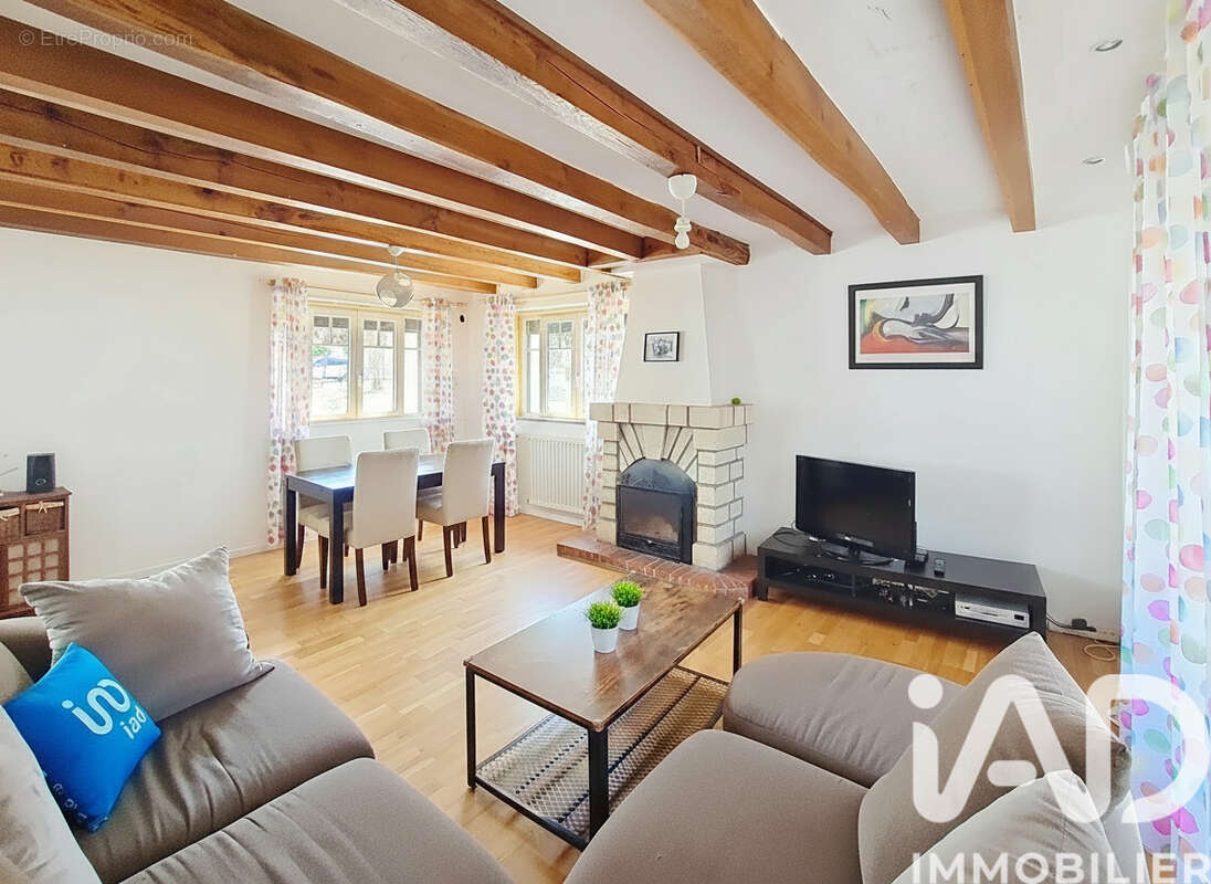 Maison 74 m² à Isles-Les-Meldeuses  - photo 3