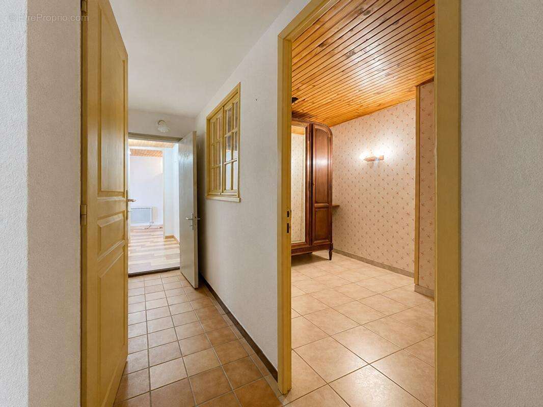 EXCLUSIVITÉ, Maison de ville avec garage, cave à Rieux-Minervois - photo 12