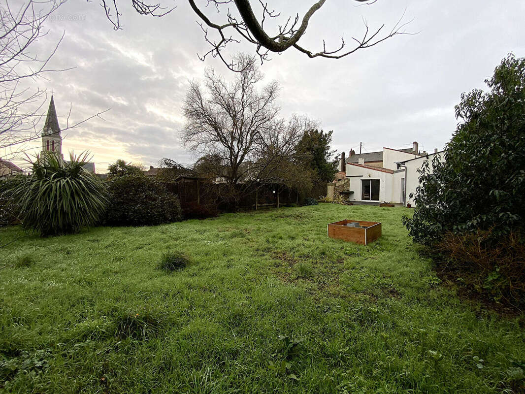 Maison à LE PELLERIN