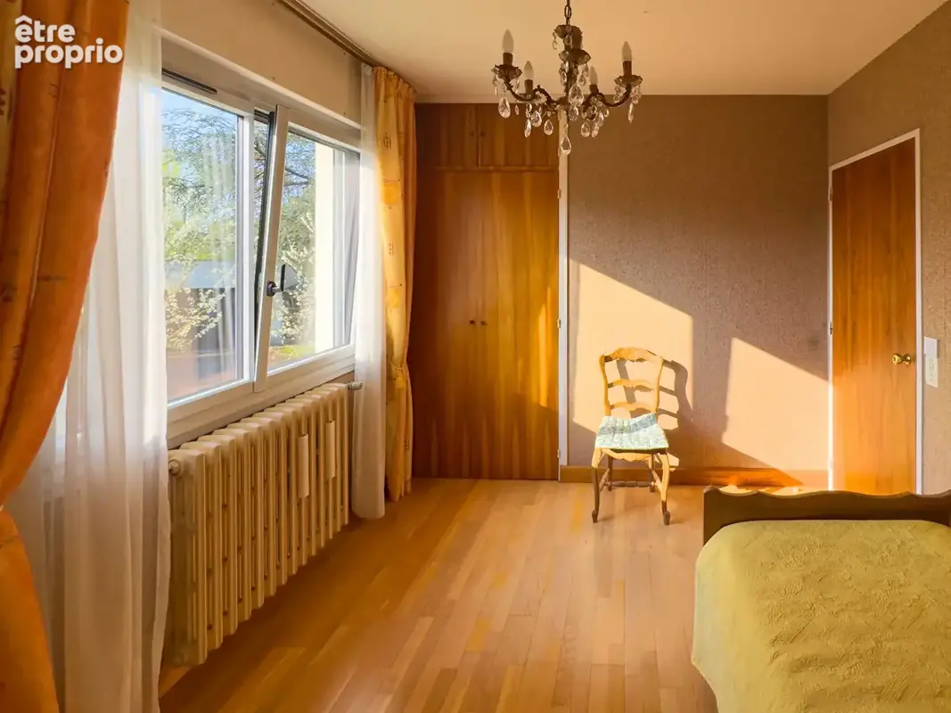 Beaumont-sur-sarthe  maison d'architecte  4 chambres avec beau jardin arboré - photo 7
