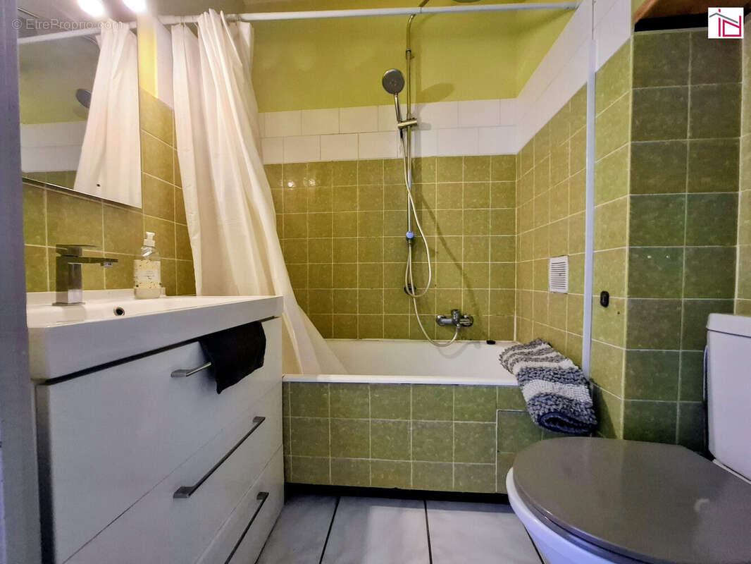Appartement 29 m² à Saint-Louis  - photo 5