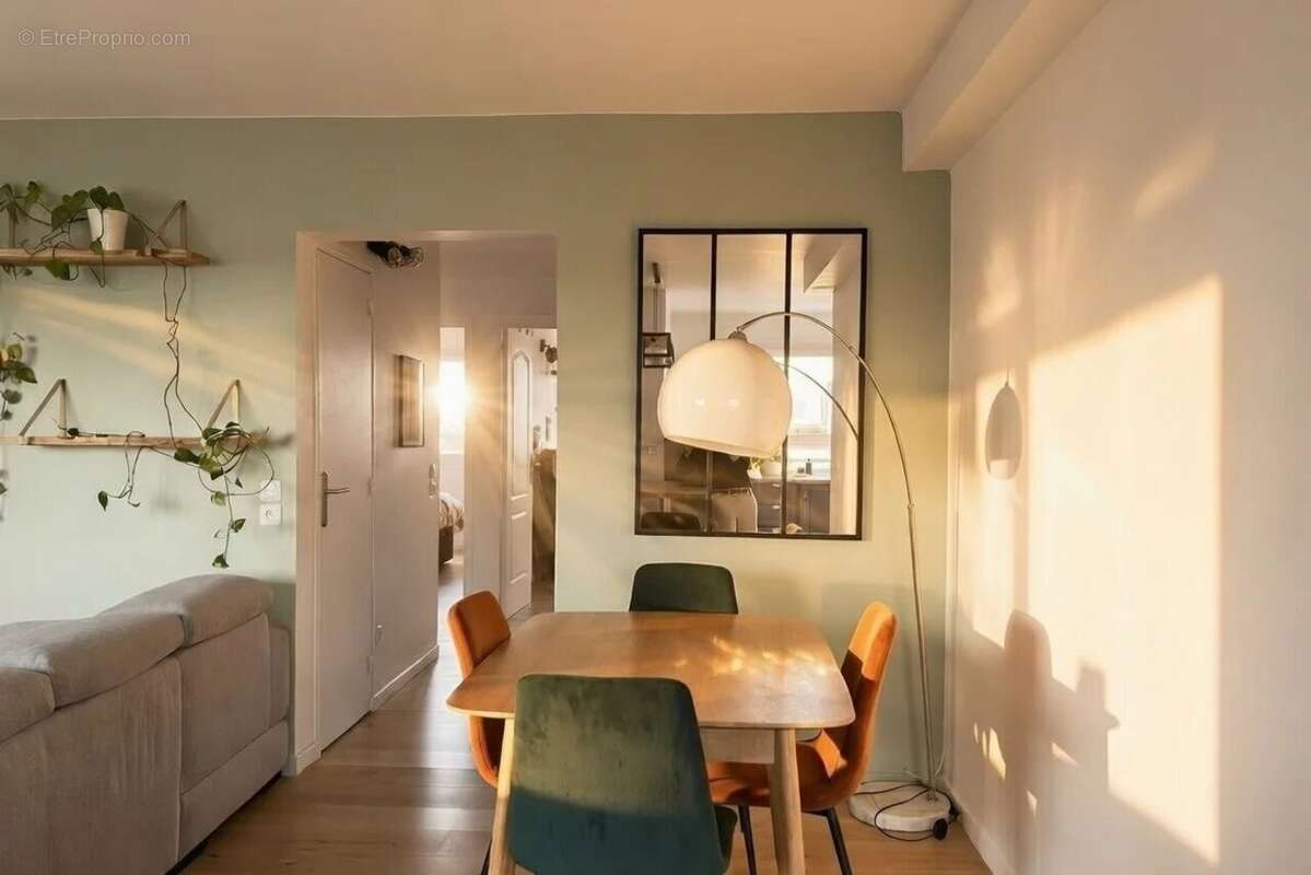 Appartement à SAINT-MAUR-DES-FOSSES