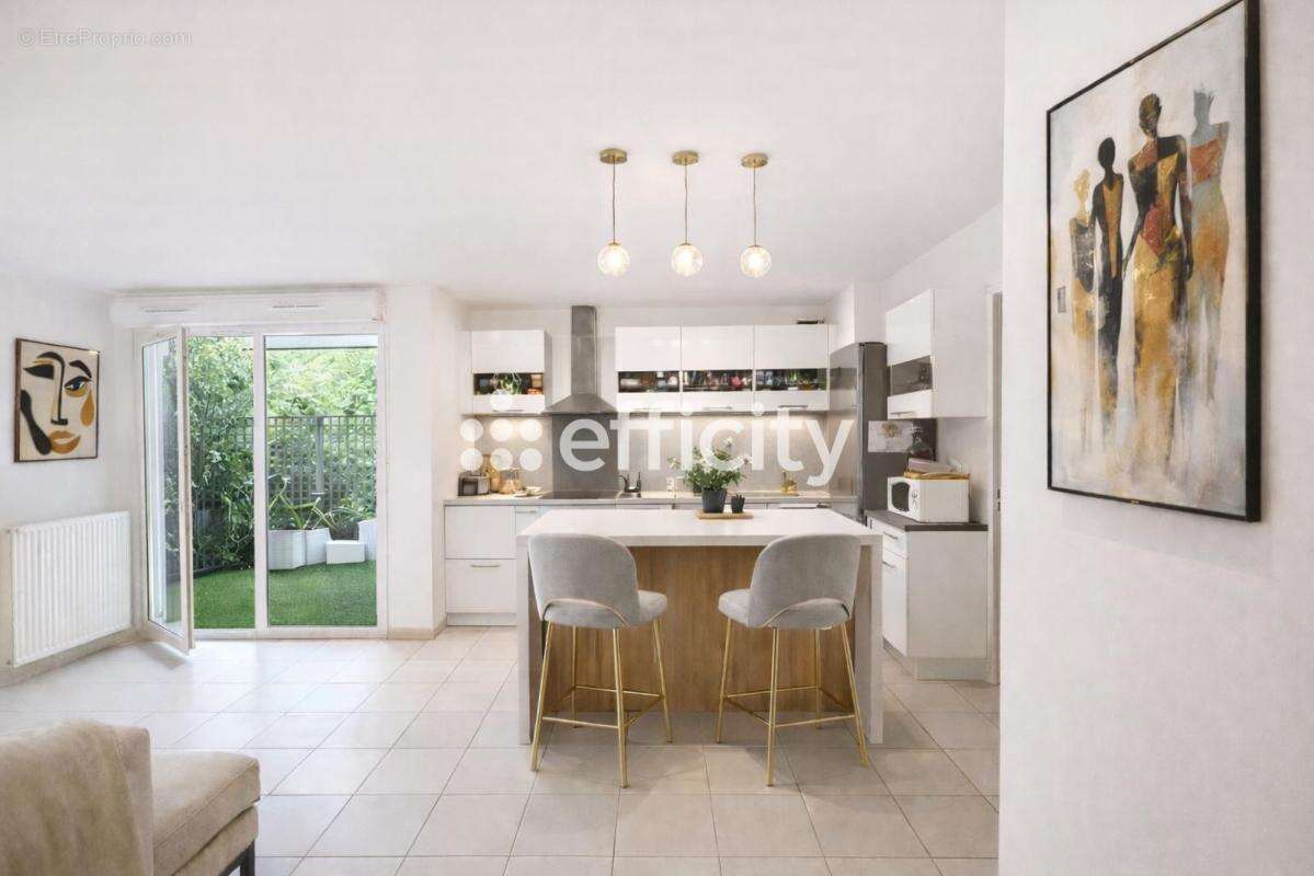 Appartement à SAINT-FONS