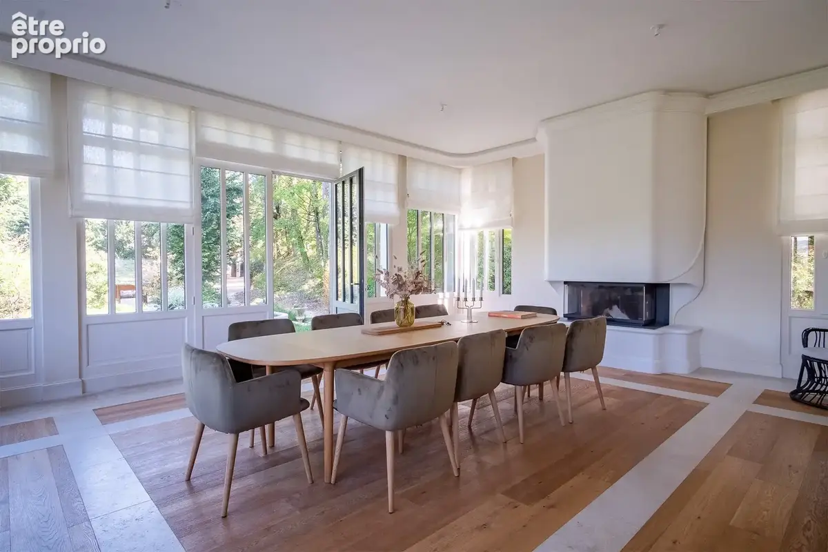 Caluire et Cuire - Le Vernay - Belle propriété de 550 m2 - photo 10