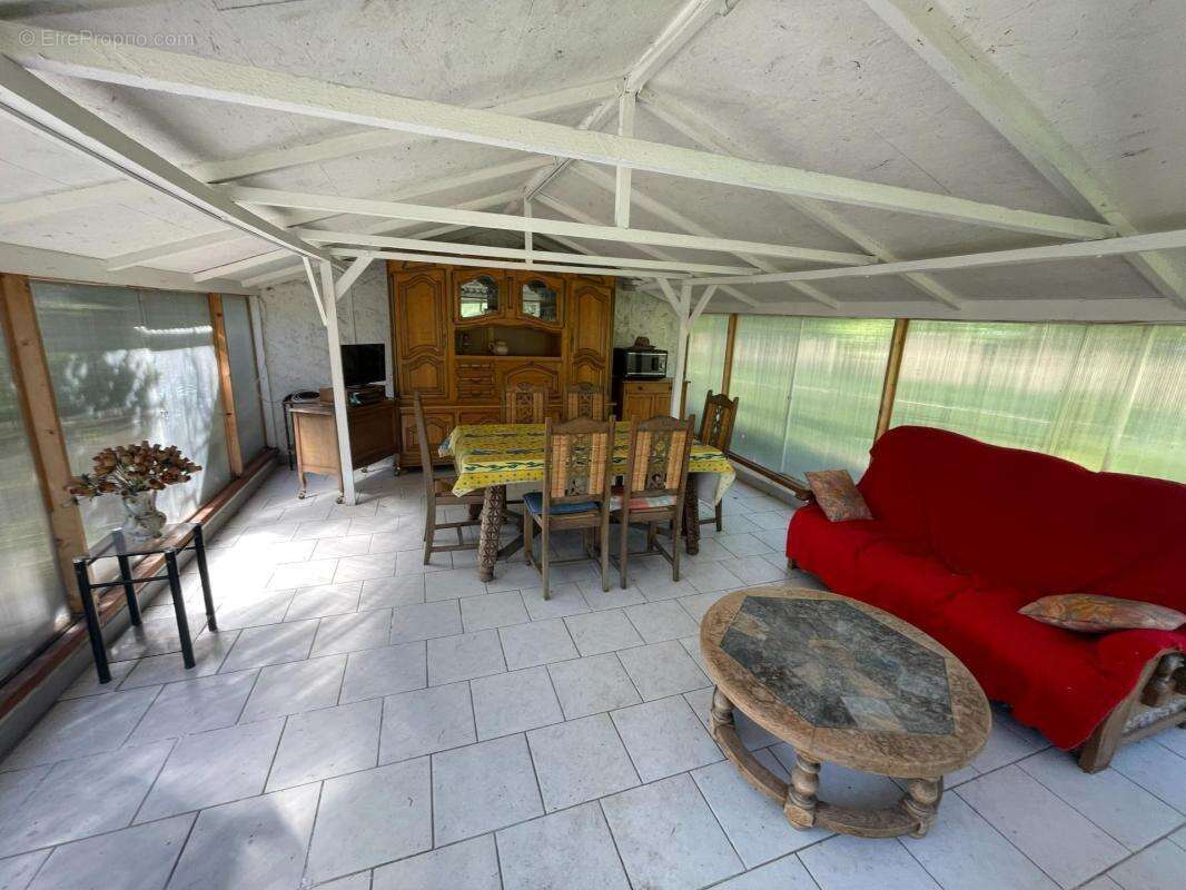 Bord de la Sarthe terrain constructible viabilisé! - photo 3