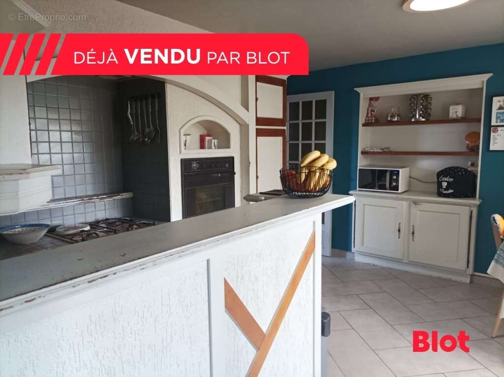 Maison à MONTREUIL-DES-LANDES