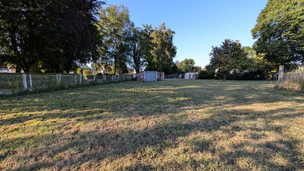 Terrain constructible situé sur la commune d'Auberville-la-Campagne - photo 2