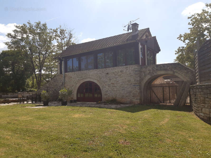 Maison avec gite et piscine - photo 5