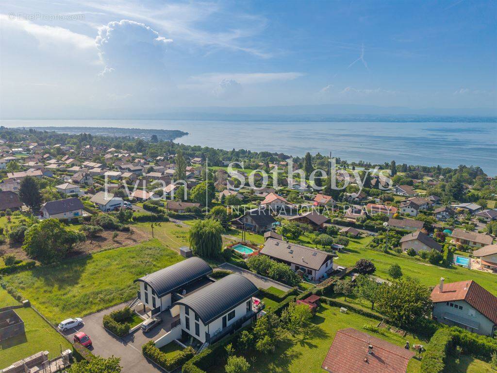 Appartement à EVIAN-LES-BAINS