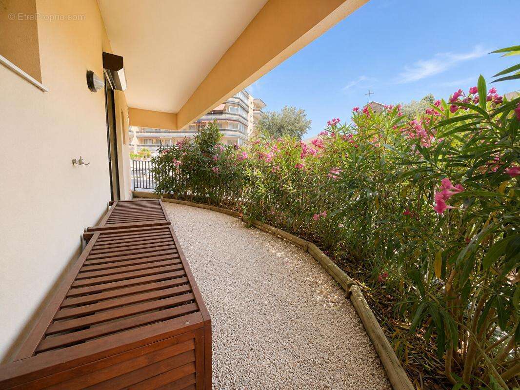 Appartement à FREJUS
