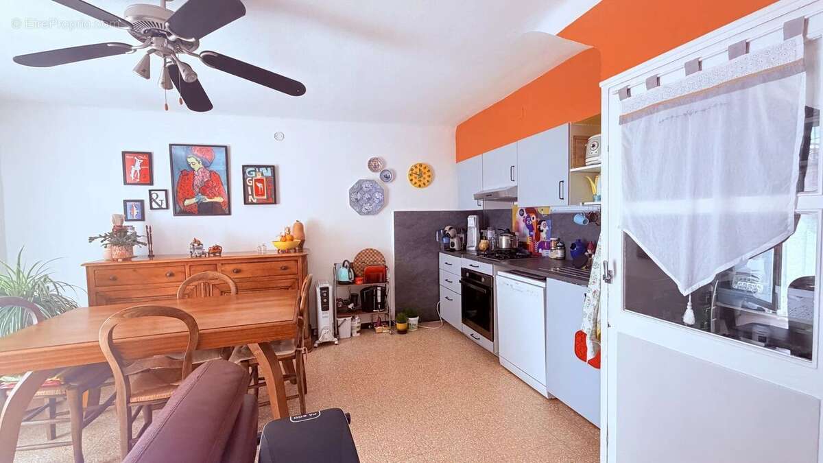 Appartement à POURRIERES