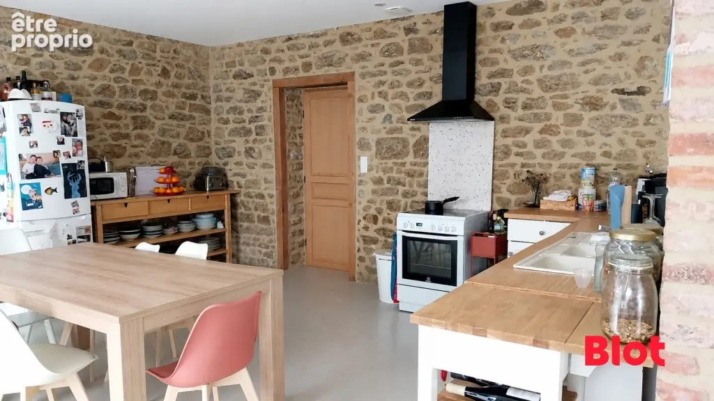 Maison 4 pièces 110 m² à vendre à Saint-Coulomb (35350) - photo 4