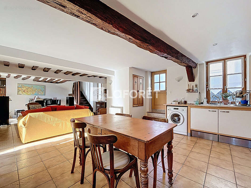 Maison à MAREIL-EN-FRANCE