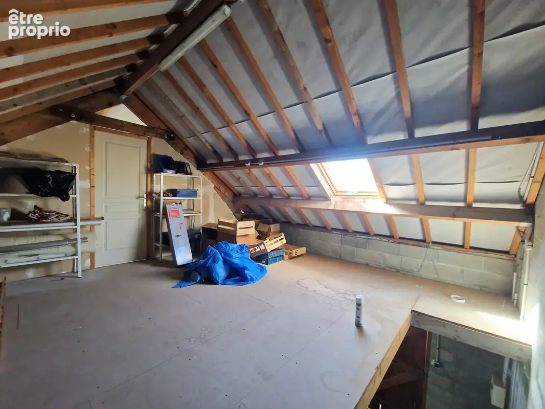 Maison avec double garage et 1001m2 de terrain - photo 13