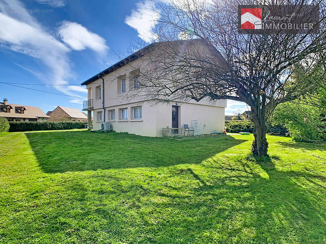Maison à SAINT-ETIENNE-EN-BRESSE