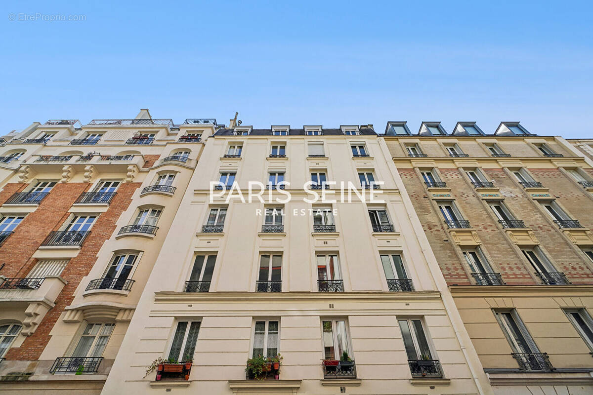Appartement à PARIS-15E