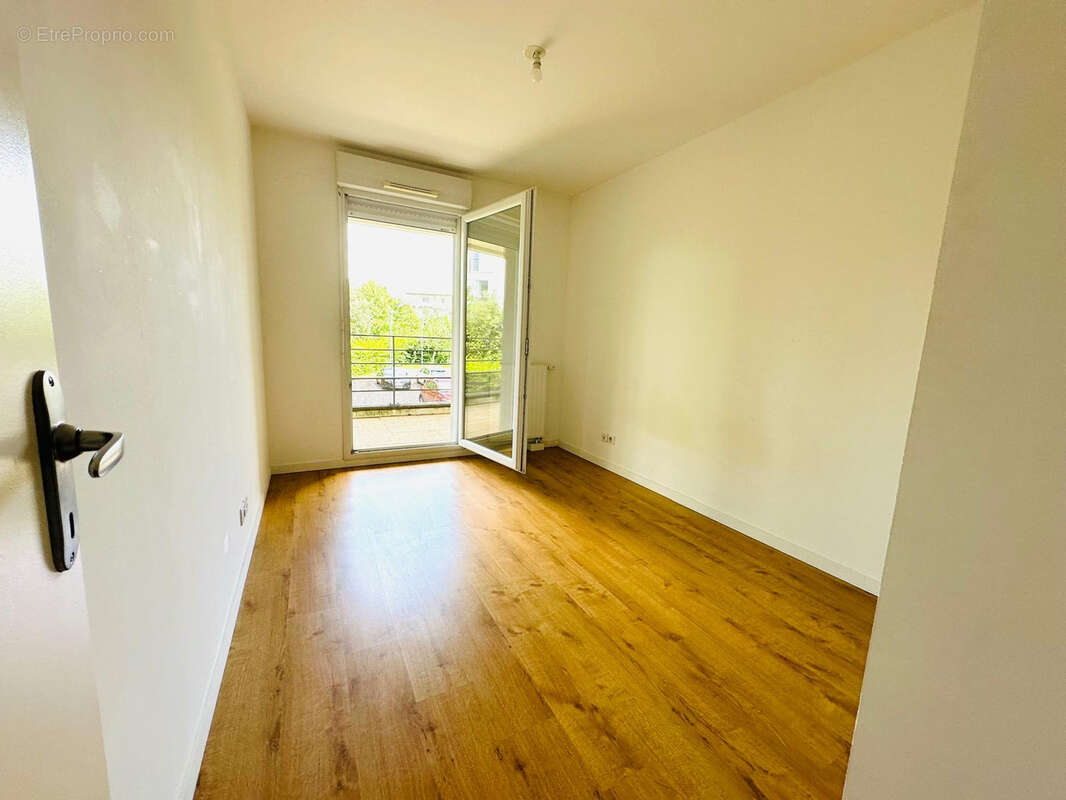 A vendre Tours nord T3 avec deux terrasses et stationnement en sous-sol - photo 4