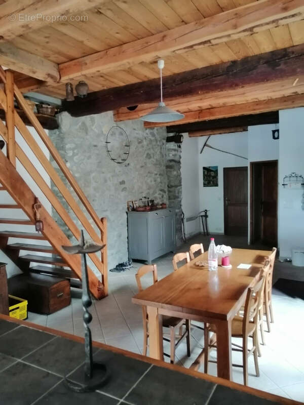 Appartement à PELVOUX