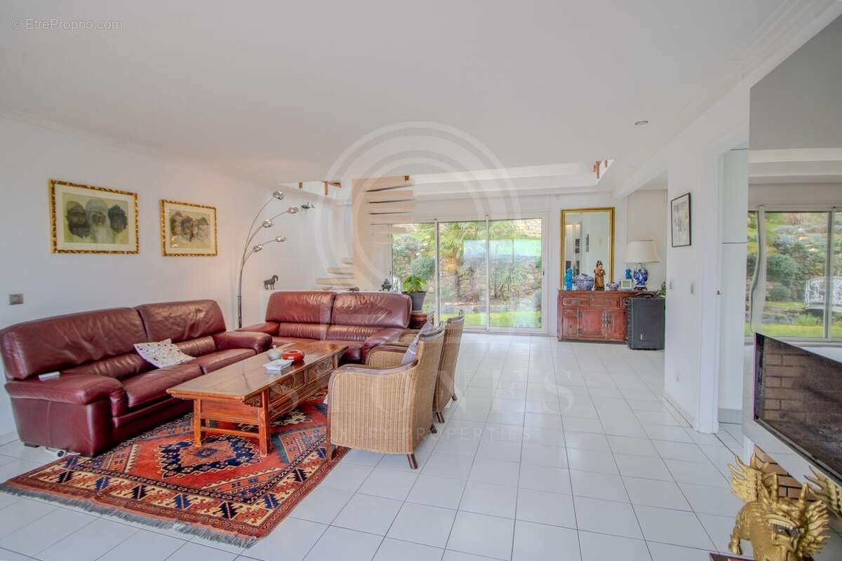 Maison à LE PORT-MARLY