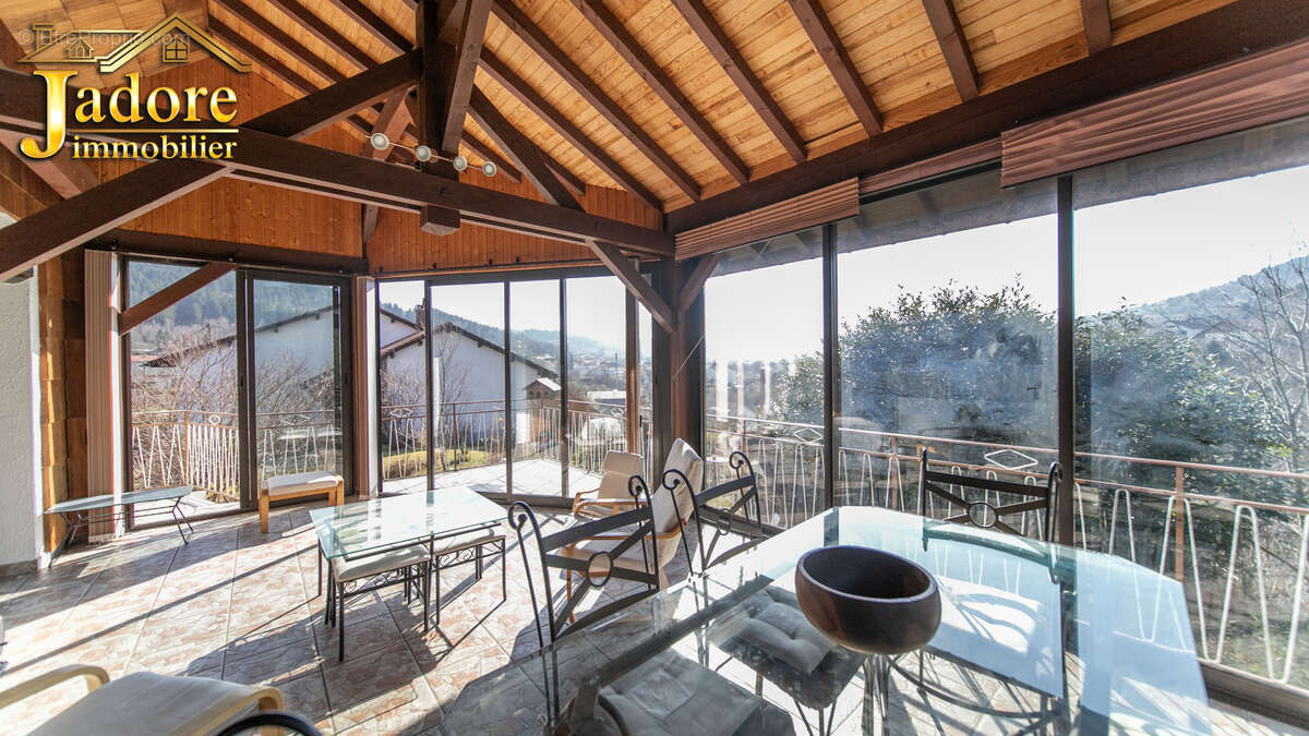 Maison avec veranda - photo 6