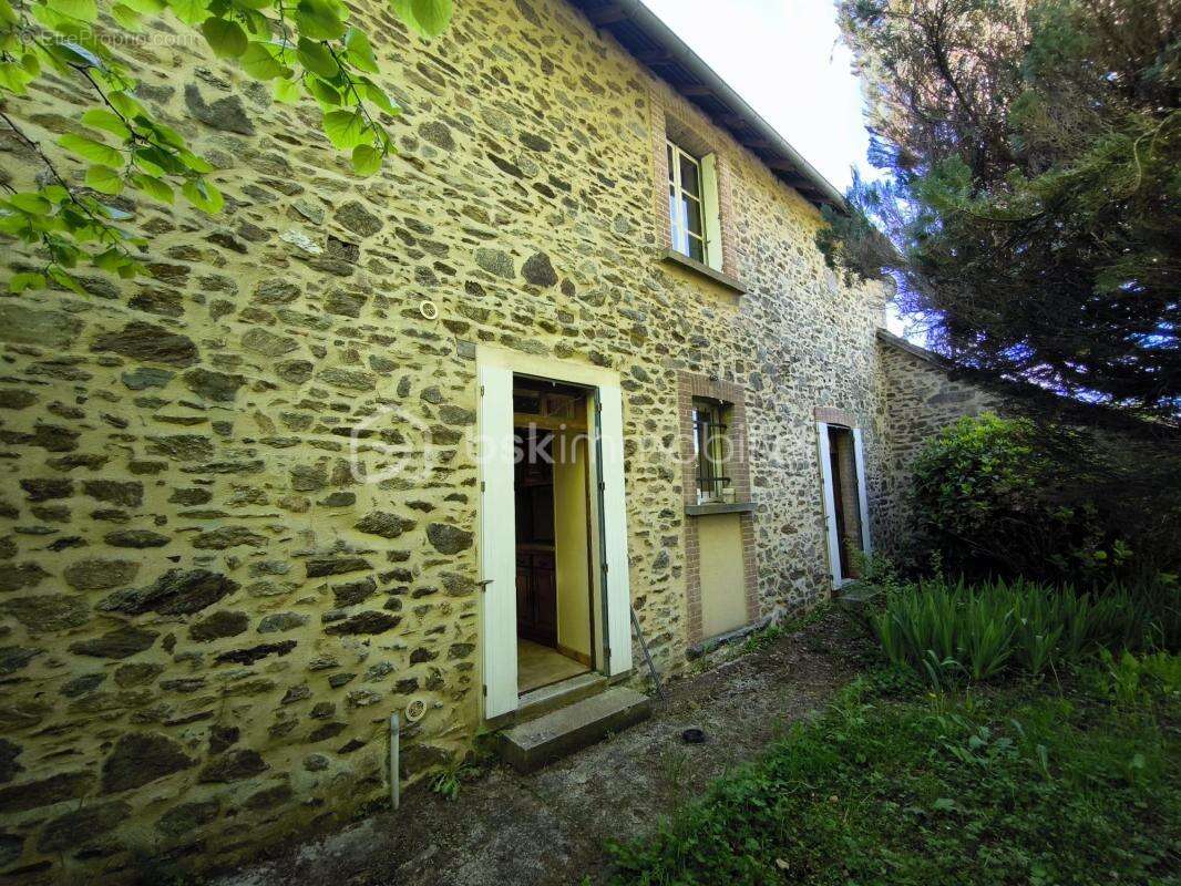 Maison à LA CROISILLE-SUR-BRIANCE