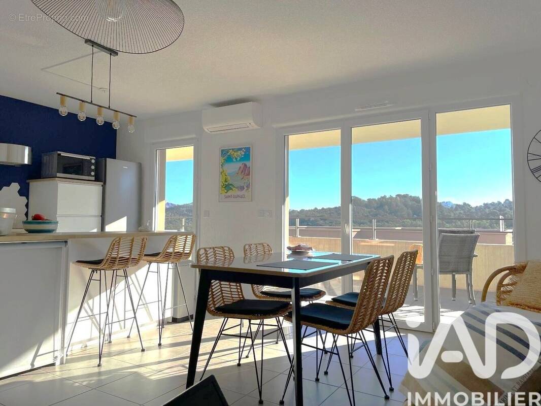 Photo 1 - Appartement à SAINT-RAPHAEL