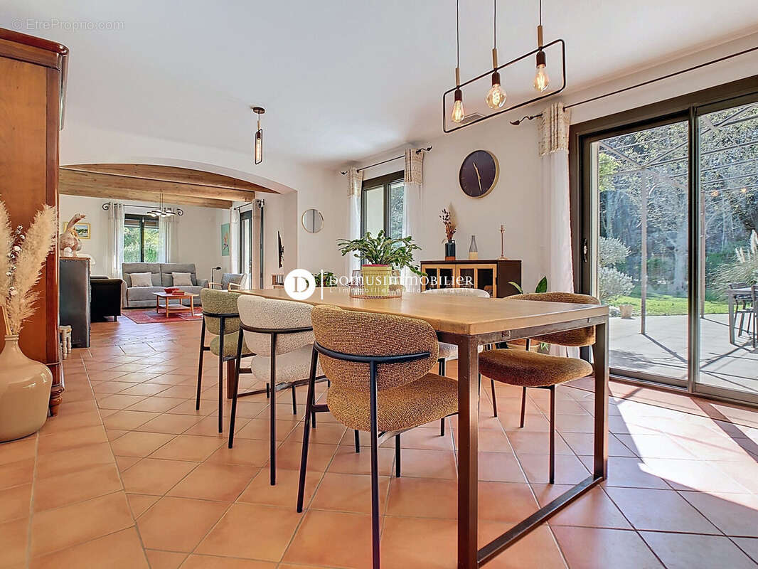 Maison à MORIERES-LES-AVIGNON