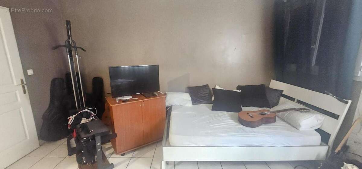 Appartement à DECINES-CHARPIEU