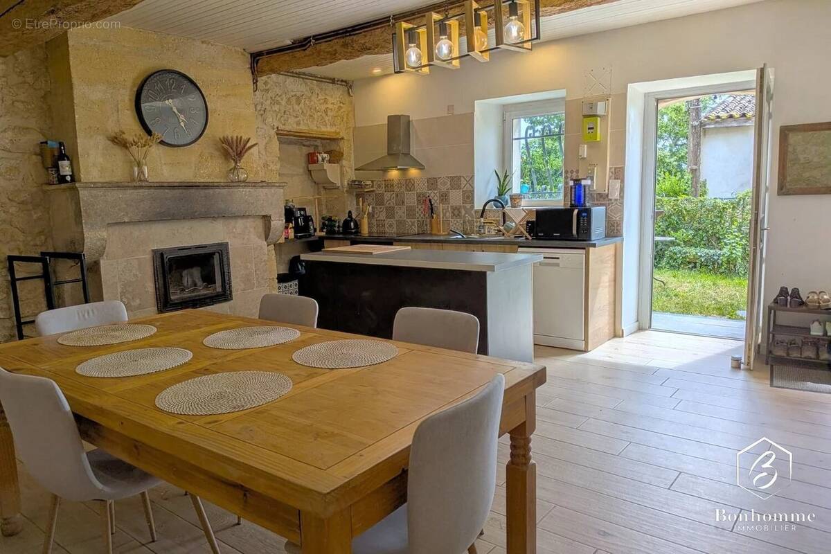 Maison 3 pièces - 105m2 - LESTIAC SUR GARONNE - photo 2