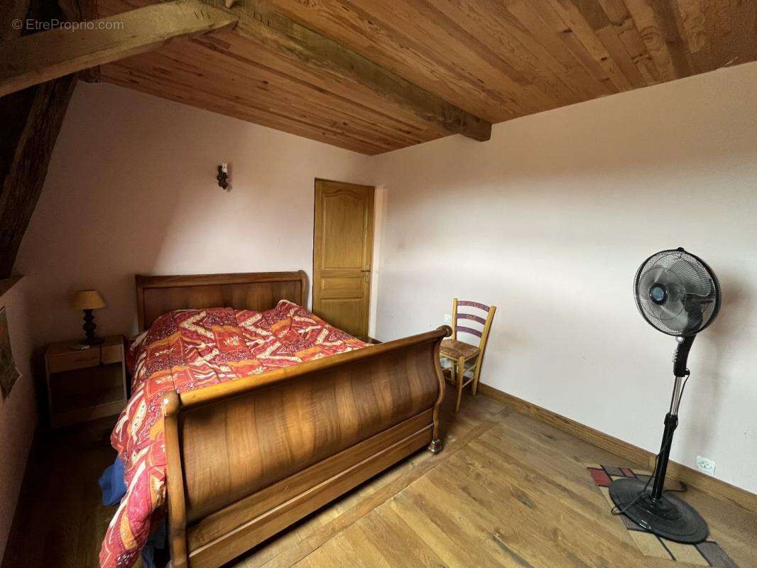 Maison à SAINT-LAURENT-LES-TOURS