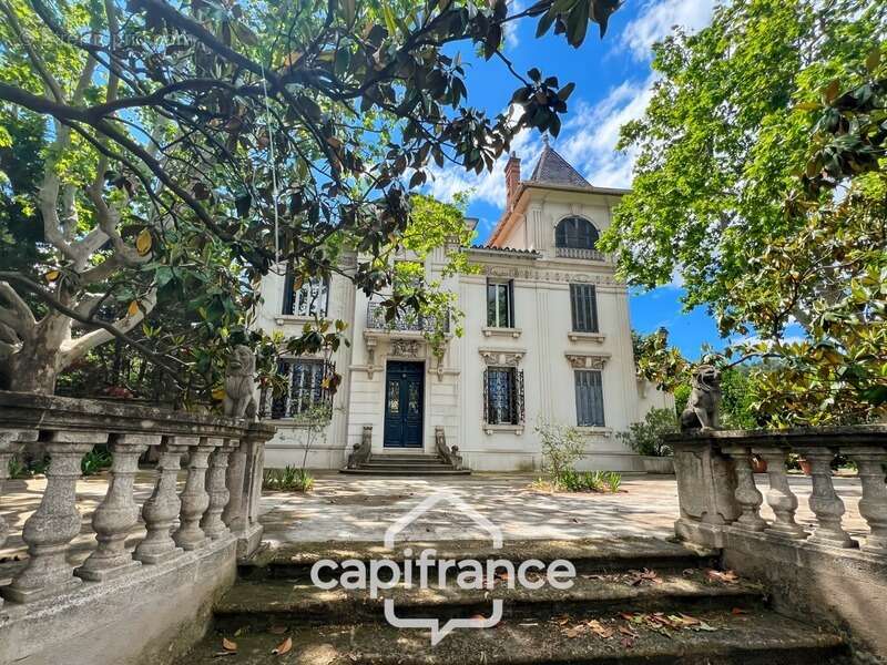 Maison à MARSEILLE-11E