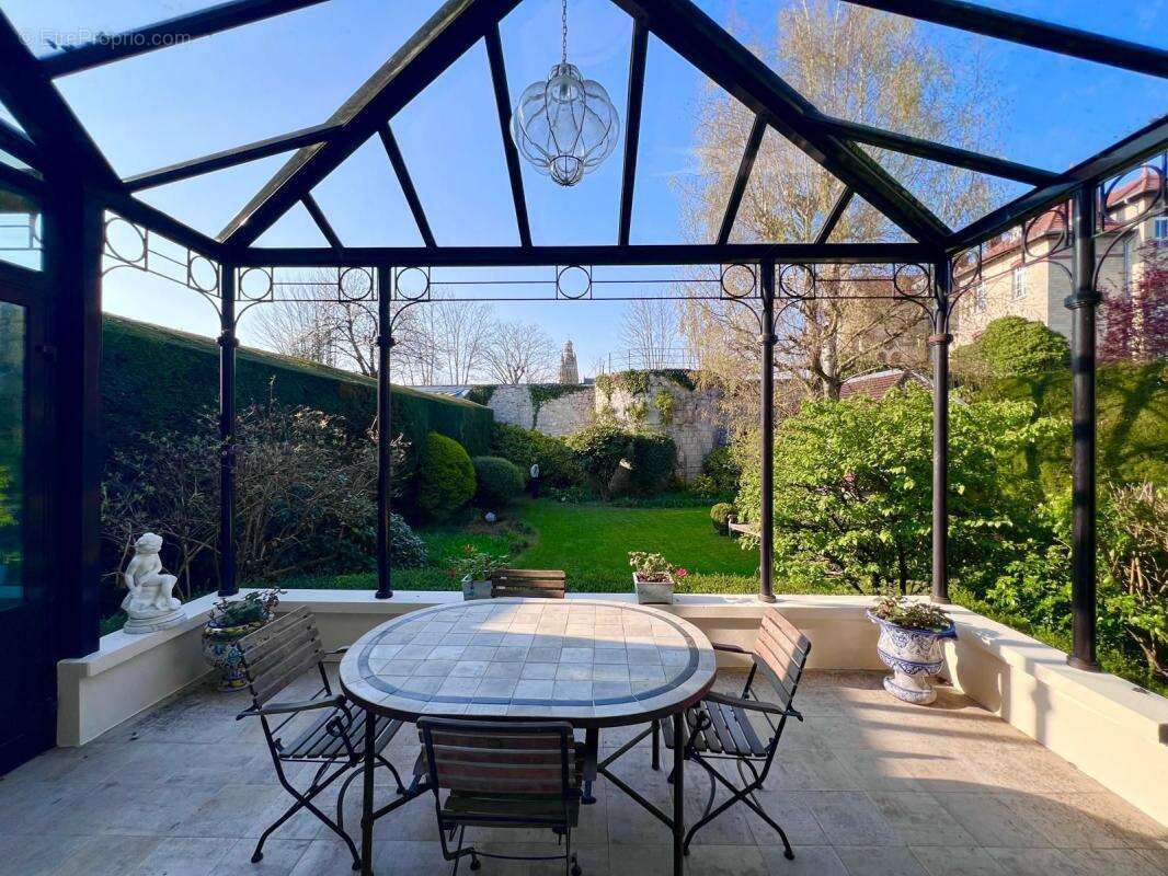 Maison à COMPIEGNE