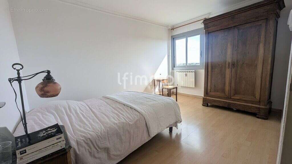 T4 de 84 m² - Piscine - Antigone - photo 9