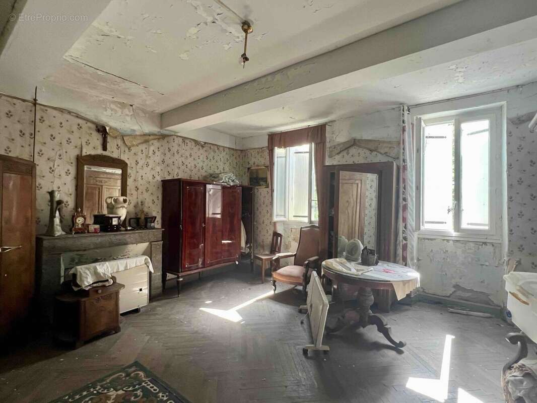 Maison à LAUJUZAN