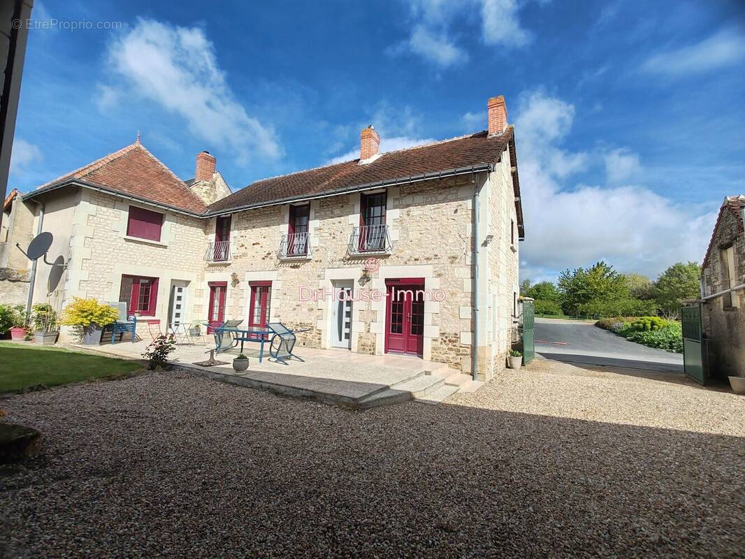 Maison à ANTOGNY-LE-TILLAC