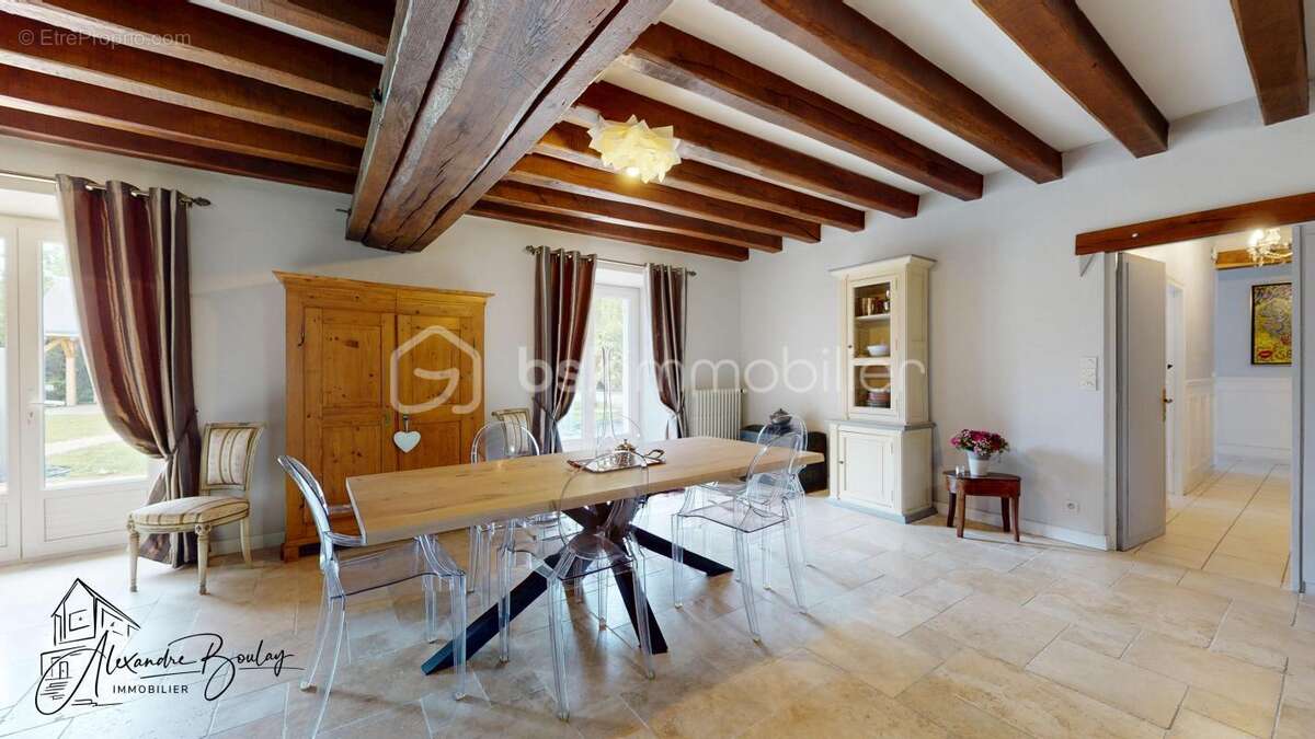 Maison à SAINT-LYE-LA-FORET