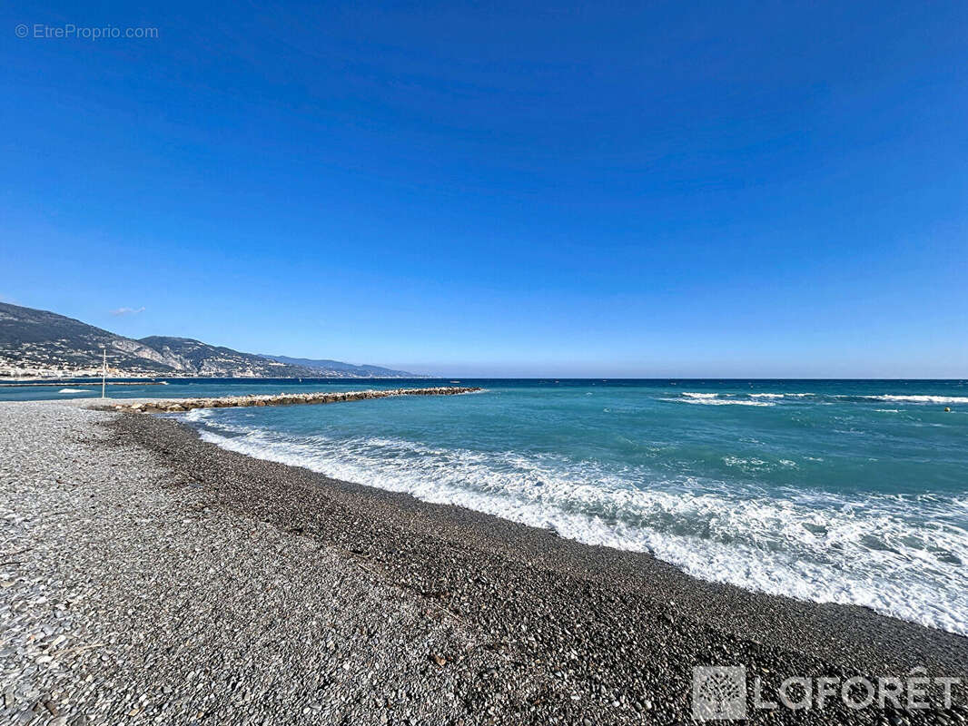 Appartement à ROQUEBRUNE-CAP-MARTIN