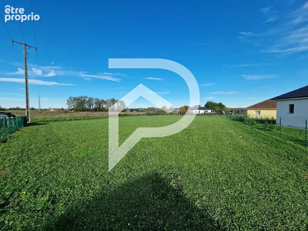 Terrain à bâtir de 1686 m² avec permis de construire. - photo 2