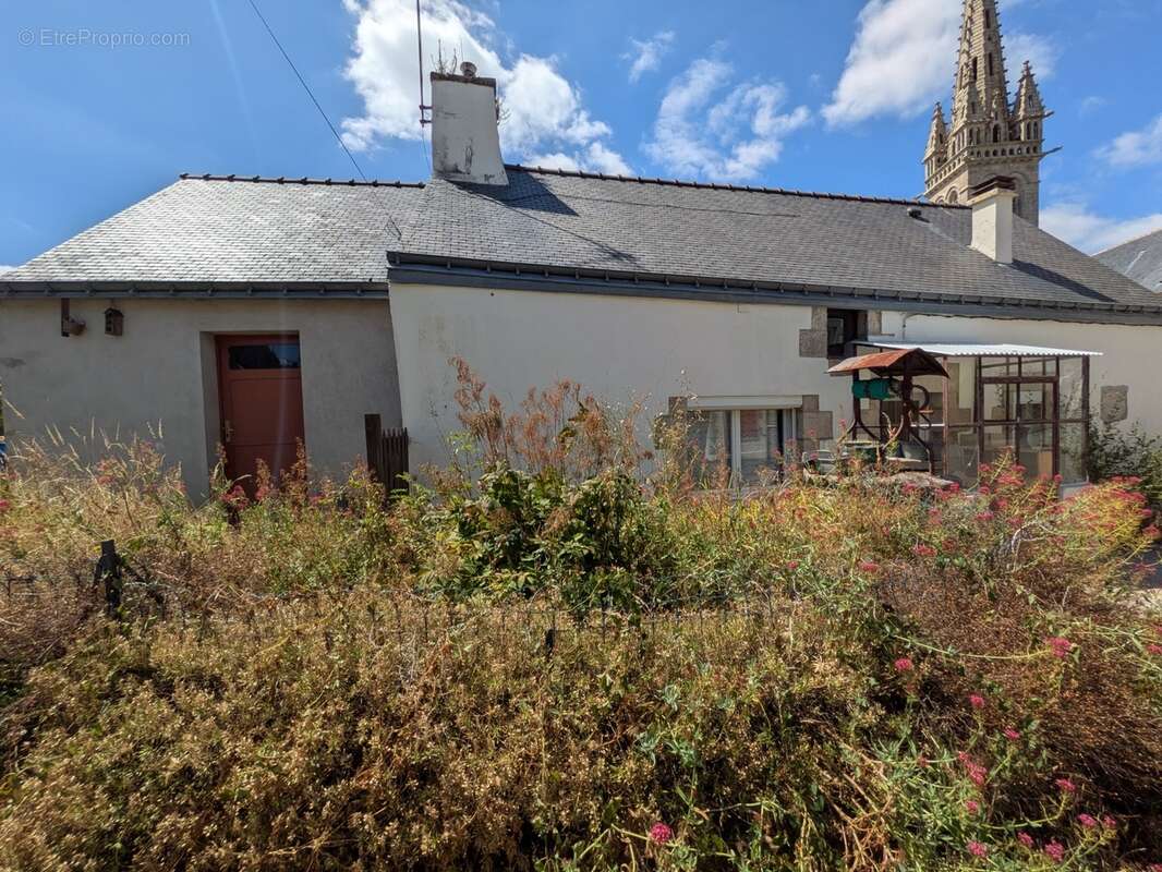 Bieuzy maison à rénover de 3 pièces 50m² environ habitable, un appentis accolé une parcelle clôturée de 381m² avec un puits - photo 2