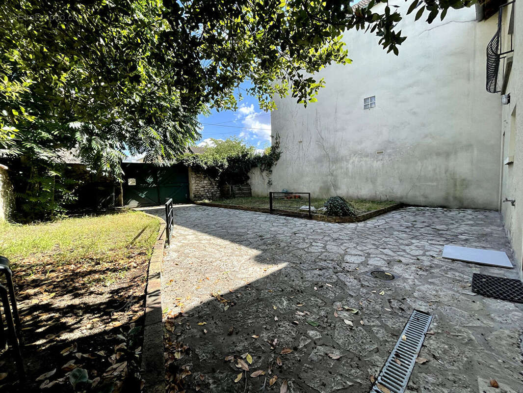 Appartement à LES MUREAUX