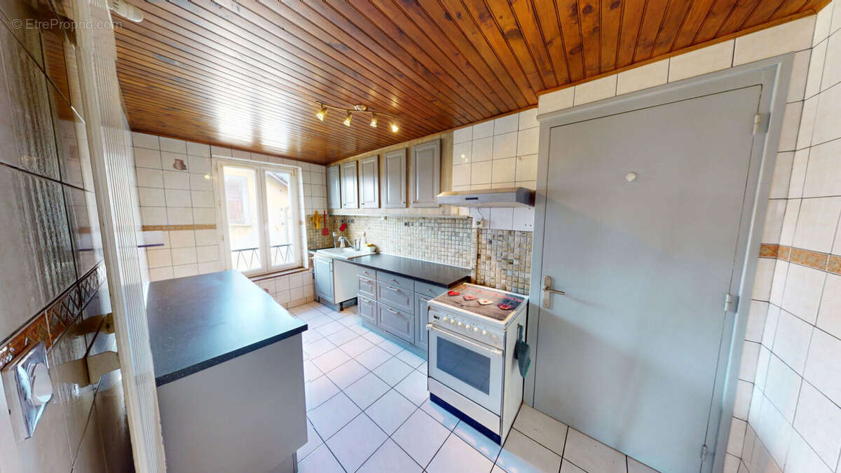 Appartement à DOMENE