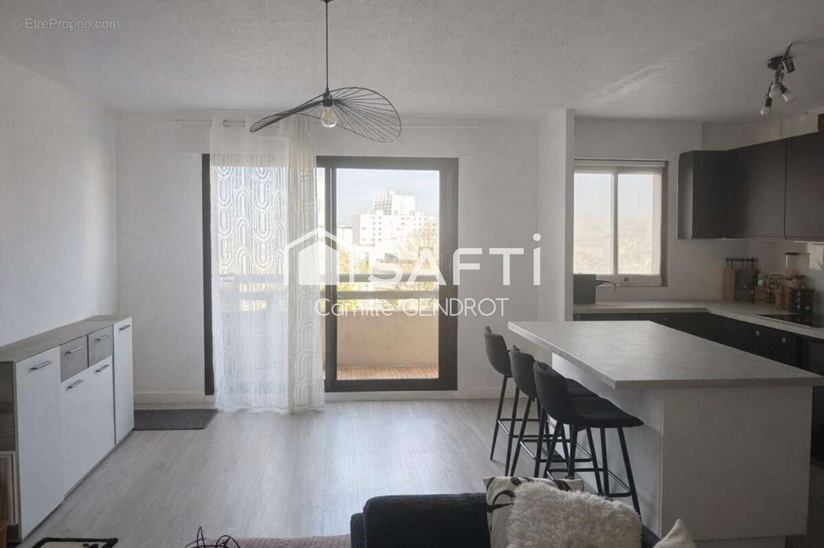 Photo 2 - Appartement à LE BOUSCAT